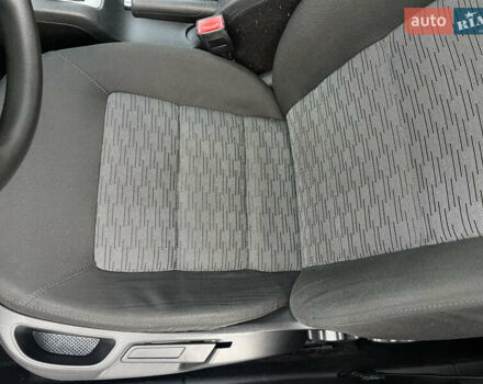 Синий Шкода Октавия, объемом двигателя 1.6 л и пробегом 207 тыс. км за 8450 $, фото 41 на Automoto.ua