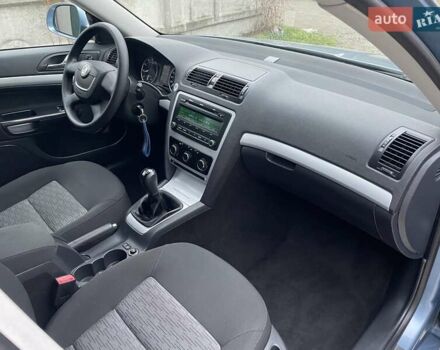 Синий Шкода Октавия, объемом двигателя 1.6 л и пробегом 85 тыс. км за 8999 $, фото 120 на Automoto.ua