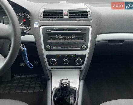 Синий Шкода Октавия, объемом двигателя 1.6 л и пробегом 85 тыс. км за 8999 $, фото 78 на Automoto.ua