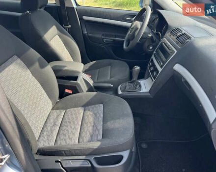 Синий Шкода Октавия, объемом двигателя 1.6 л и пробегом 191 тыс. км за 8000 $, фото 7 на Automoto.ua