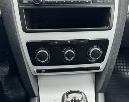 Синий Шкода Октавия, объемом двигателя 1.4 л и пробегом 160 тыс. км за 7400 $, фото 14 на Automoto.ua