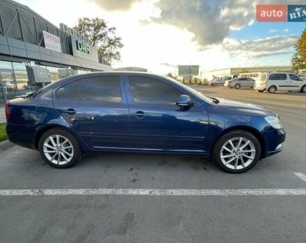 Синий Шкода Октавия, объемом двигателя 1.6 л и пробегом 212 тыс. км за 8500 $, фото 3 на Automoto.ua