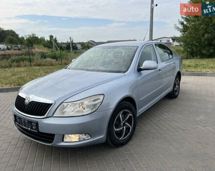 Синий Шкода Октавия, объемом двигателя 1.6 л и пробегом 248 тыс. км за 7999 $, фото 1 на Automoto.ua
