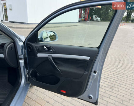 Синий Шкода Октавия, объемом двигателя 1.6 л и пробегом 248 тыс. км за 7999 $, фото 17 на Automoto.ua