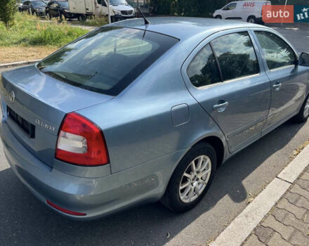 Синий Шкода Октавия, объемом двигателя 1.6 л и пробегом 191 тыс. км за 8000 $, фото 4 на Automoto.ua