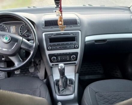 Синій Шкода Октавія, об'ємом двигуна 1.6 л та пробігом 206 тис. км за 8300 $, фото 6 на Automoto.ua