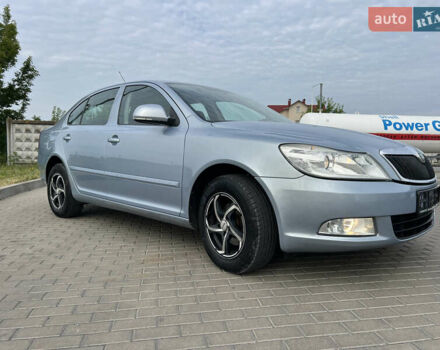 Синий Шкода Октавия, объемом двигателя 1.6 л и пробегом 248 тыс. км за 7999 $, фото 3 на Automoto.ua