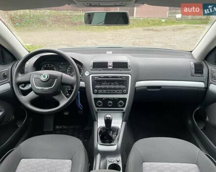 Синий Шкода Октавия, объемом двигателя 1.6 л и пробегом 85 тыс. км за 8999 $, фото 74 на Automoto.ua