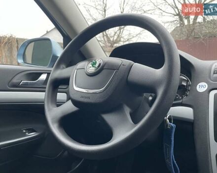 Синий Шкода Октавия, объемом двигателя 1.6 л и пробегом 85 тыс. км за 8999 $, фото 85 на Automoto.ua