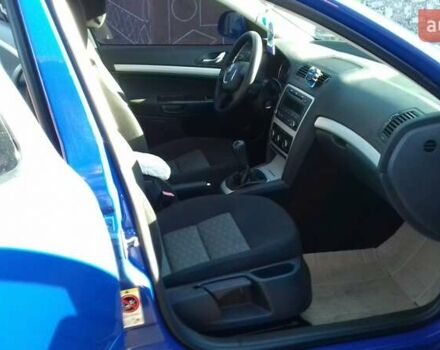 Синій Шкода Октавія, об'ємом двигуна 1.6 л та пробігом 181 тис. км за 8000 $, фото 12 на Automoto.ua