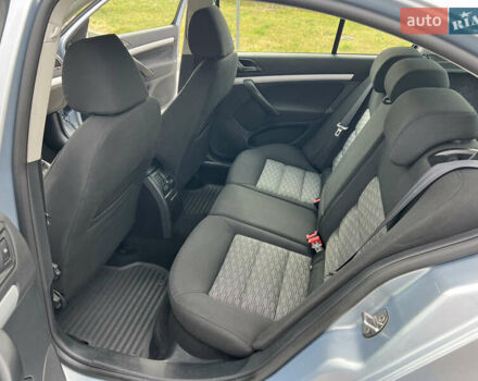 Синий Шкода Октавия, объемом двигателя 1.6 л и пробегом 248 тыс. км за 7999 $, фото 28 на Automoto.ua