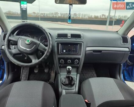 Синій Шкода Октавія, об'ємом двигуна 1.6 л та пробігом 182 тис. км за 7700 $, фото 9 на Automoto.ua