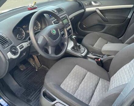 Синий Шкода Октавия, объемом двигателя 1.6 л и пробегом 212 тыс. км за 8500 $, фото 13 на Automoto.ua