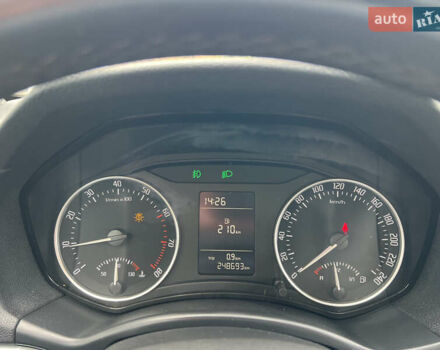 Синий Шкода Октавия, объемом двигателя 1.6 л и пробегом 248 тыс. км за 7999 $, фото 24 на Automoto.ua