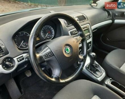 Синий Шкода Октавия, объемом двигателя 1.6 л и пробегом 176 тыс. км за 8350 $, фото 62 на Automoto.ua