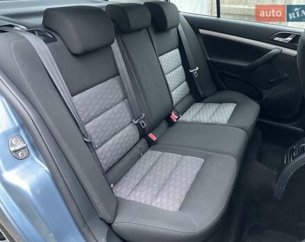 Синий Шкода Октавия, объемом двигателя 1.6 л и пробегом 85 тыс. км за 8999 $, фото 127 на Automoto.ua