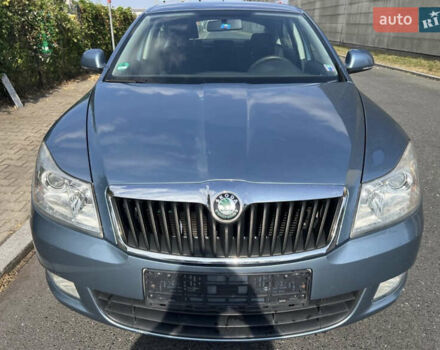 Синий Шкода Октавия, объемом двигателя 1.6 л и пробегом 191 тыс. км за 8000 $, фото 2 на Automoto.ua