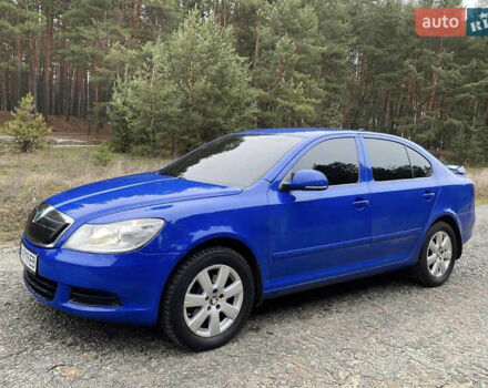 Шкода Октавия 2009 в Ирпене на Automoto.ua Синий Шкода Октавия, объемом двигателя 1.6 л и пробегом 270 тыс. км за 7000 $, фото 1 на Automoto.ua