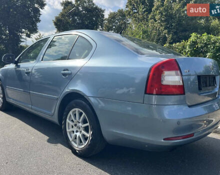 Синий Шкода Октавия, объемом двигателя 1.6 л и пробегом 191 тыс. км за 8000 $, фото 5 на Automoto.ua