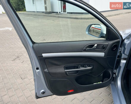 Синий Шкода Октавия, объемом двигателя 1.6 л и пробегом 248 тыс. км за 7999 $, фото 15 на Automoto.ua