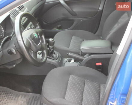 Синий Шкода Октавия, объемом двигателя 1.6 л и пробегом 264 тыс. км за 6800 $, фото 9 на Automoto.ua