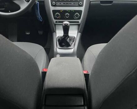 Синий Шкода Октавия, объемом двигателя 1.6 л и пробегом 85 тыс. км за 8999 $, фото 76 на Automoto.ua