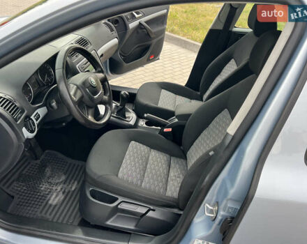 Синий Шкода Октавия, объемом двигателя 1.6 л и пробегом 248 тыс. км за 7999 $, фото 23 на Automoto.ua