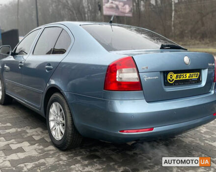Синий Шкода Октавия, объемом двигателя 1.6 л и пробегом 224 тыс. км за 8200 $, фото 3 на Automoto.ua