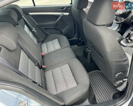 Синий Шкода Октавия, объемом двигателя 1.6 л и пробегом 248 тыс. км за 7999 $, фото 27 на Automoto.ua