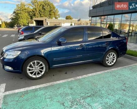 Синий Шкода Октавия, объемом двигателя 1.6 л и пробегом 212 тыс. км за 8500 $, фото 5 на Automoto.ua