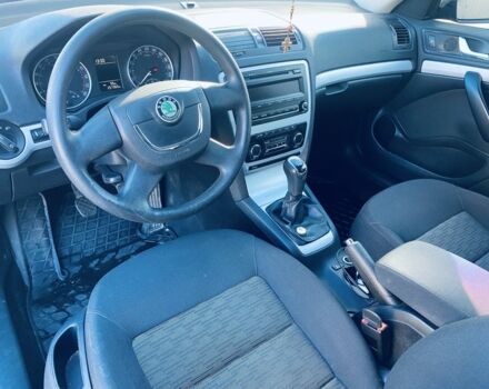 Синий Шкода Октавия, объемом двигателя 1.6 л и пробегом 257 тыс. км за 6500 $, фото 6 на Automoto.ua