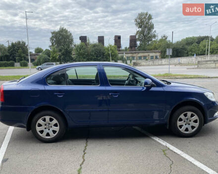 Синий Шкода Октавия, объемом двигателя 1.8 л и пробегом 85 тыс. км за 8900 $, фото 2 на Automoto.ua