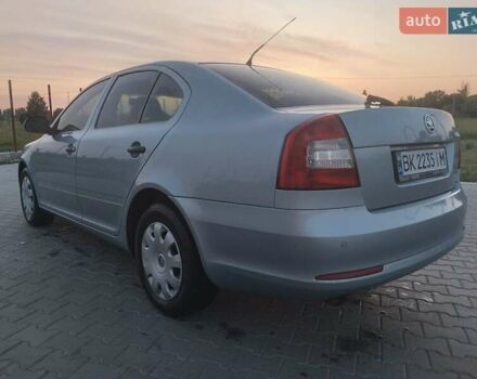 Синий Шкода Октавия, объемом двигателя 1.2 л и пробегом 238 тыс. км за 5800 $, фото 5 на Automoto.ua
