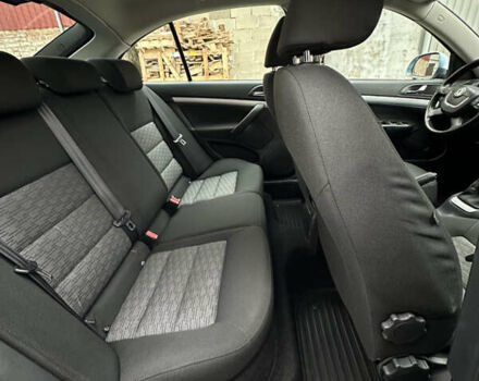 Синий Шкода Октавия, объемом двигателя 1.6 л и пробегом 235 тыс. км за 8200 $, фото 24 на Automoto.ua