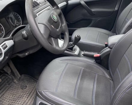 Синий Шкода Октавия, объемом двигателя 1.8 л и пробегом 85 тыс. км за 8900 $, фото 17 на Automoto.ua