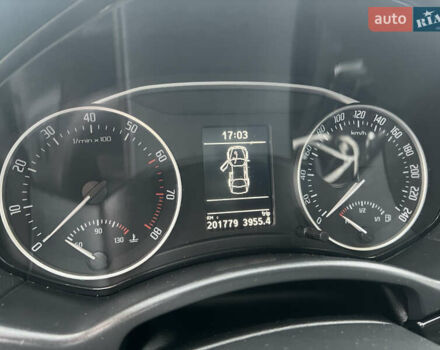 Синій Шкода Октавія, об'ємом двигуна 1.8 л та пробігом 201 тис. км за 9500 $, фото 15 на Automoto.ua