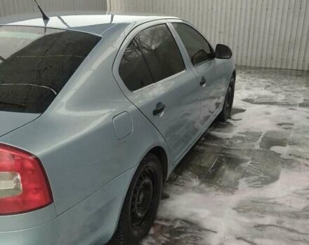 Синий Шкода Октавия, объемом двигателя 1.2 л и пробегом 242 тыс. км за 5600 $, фото 2 на Automoto.ua