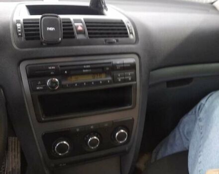 Синий Шкода Октавия, объемом двигателя 1.2 л и пробегом 242 тыс. км за 5600 $, фото 6 на Automoto.ua