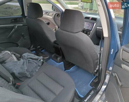 Синий Шкода Октавия, объемом двигателя 1.39 л и пробегом 310 тыс. км за 5800 $, фото 18 на Automoto.ua