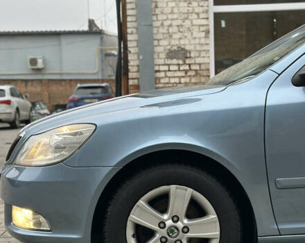 Синий Шкода Октавия, объемом двигателя 1.6 л и пробегом 235 тыс. км за 8200 $, фото 4 на Automoto.ua