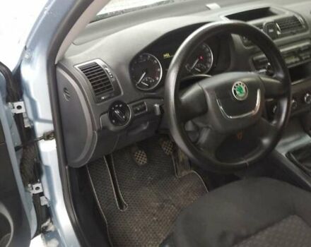 Синий Шкода Октавия, объемом двигателя 1.2 л и пробегом 242 тыс. км за 5600 $, фото 7 на Automoto.ua