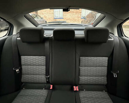 Синий Шкода Октавия, объемом двигателя 1.6 л и пробегом 235 тыс. км за 8200 $, фото 31 на Automoto.ua