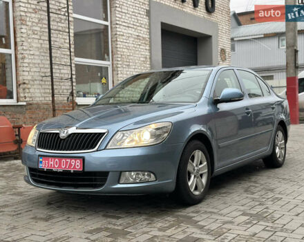 Синий Шкода Октавия, объемом двигателя 1.6 л и пробегом 235 тыс. км за 8200 $, фото 2 на Automoto.ua