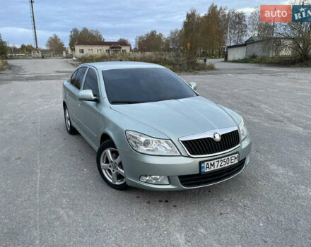 Синий Шкода Октавия, объемом двигателя 1.6 л и пробегом 258 тыс. км за 7600 $, фото 1 на Automoto.ua