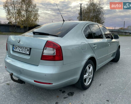 Синий Шкода Октавия, объемом двигателя 1.6 л и пробегом 258 тыс. км за 7600 $, фото 5 на Automoto.ua