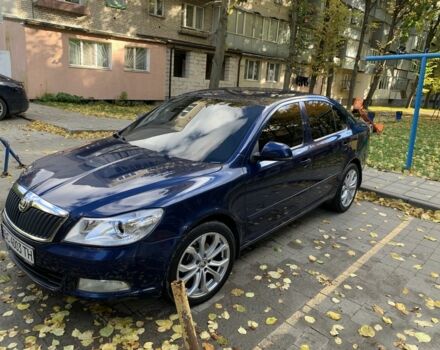 Синий Шкода Октавия, объемом двигателя 1.6 л и пробегом 303 тыс. км за 9000 $, фото 3 на Automoto.ua
