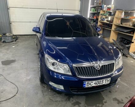 Синий Шкода Октавия, объемом двигателя 1.6 л и пробегом 303 тыс. км за 9000 $, фото 9 на Automoto.ua