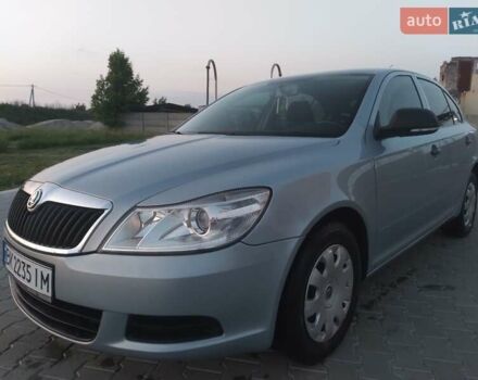 Синий Шкода Октавия, объемом двигателя 1.2 л и пробегом 238 тыс. км за 5800 $, фото 2 на Automoto.ua