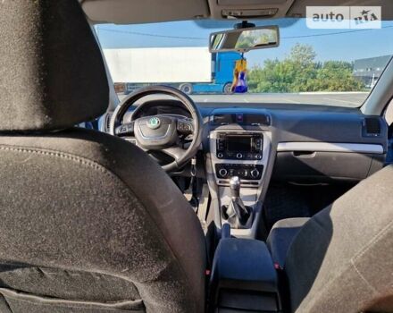 Синій Шкода Октавія, об'ємом двигуна 1.6 л та пробігом 319 тис. км за 7900 $, фото 10 на Automoto.ua