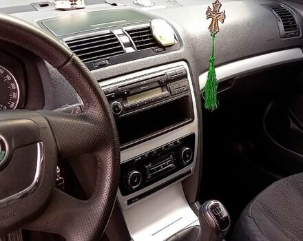 Синий Шкода Октавия, объемом двигателя 1.6 л и пробегом 204 тыс. км за 7800 $, фото 7 на Automoto.ua